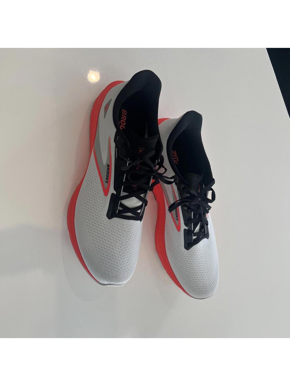 Brooks Launch 10 Grey Black Fiery Coral Men Running Shoes Size 14 - Picture 2 of 9